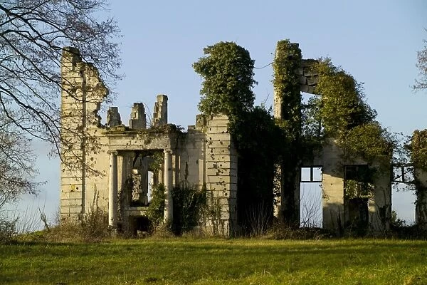 Ruined chateau of Carlpont - Aisne