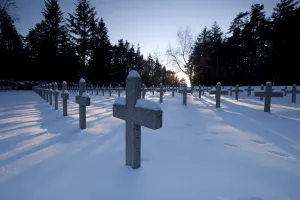 <b class=qtipBold><figcaption>Le Linge</figcaption></b><br>French military cemetery at Col du Wettstein, also known as the CimetiA<br><em>© A</em> Le Linge